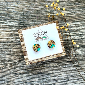 "Atlin" Two-toned mis-matched round geometric studs - Mint and Gold